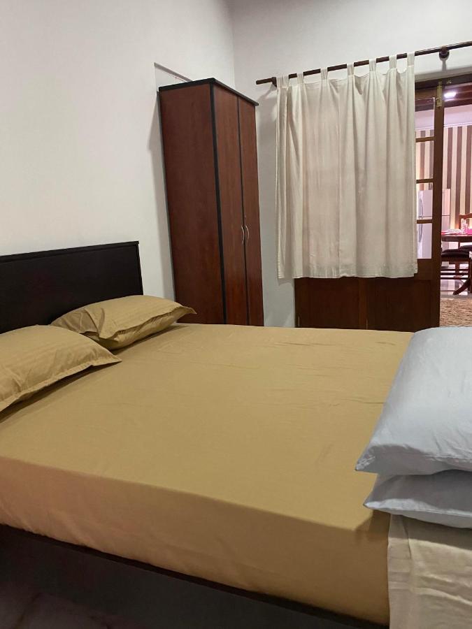 Appartement Ice Berg à Dehiwala-Mont Lavinia Extérieur photo