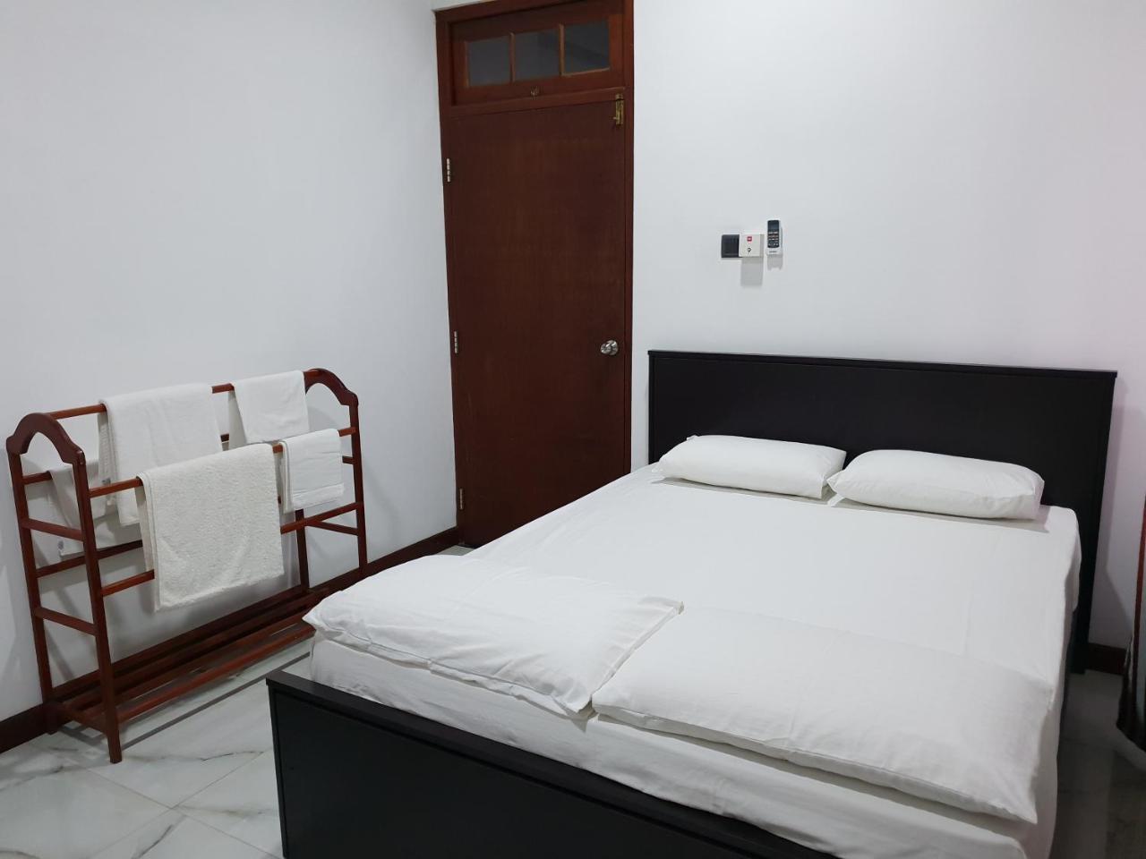 Appartement Ice Berg à Dehiwala-Mont Lavinia Extérieur photo
