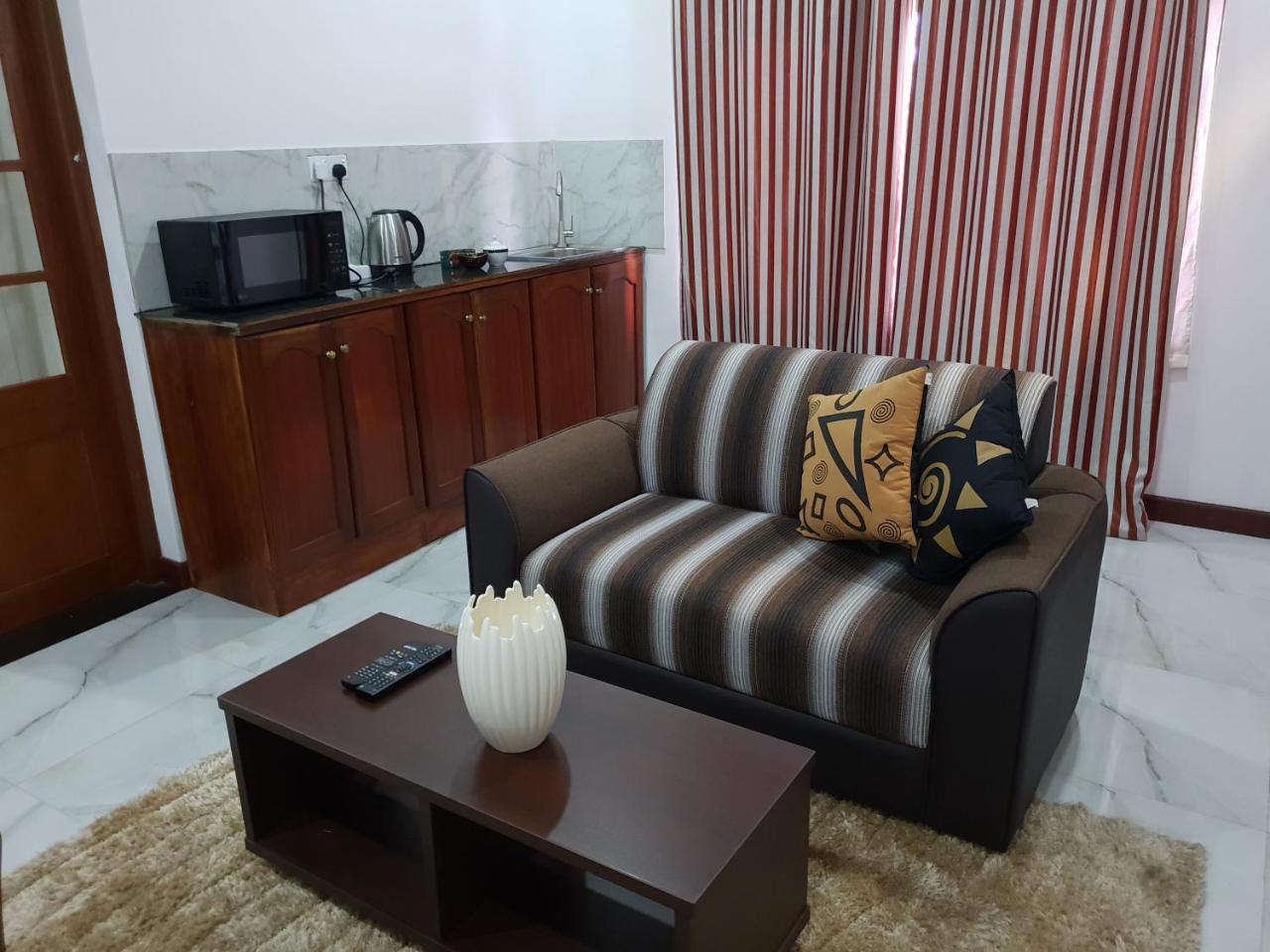 Appartement Ice Berg à Dehiwala-Mont Lavinia Extérieur photo