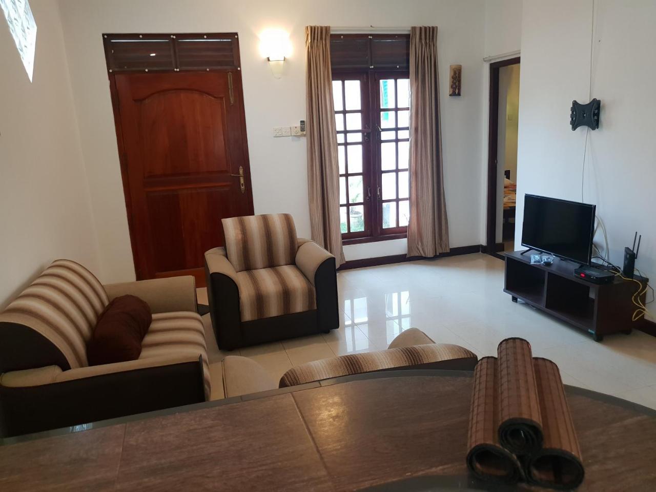 Appartement Ice Berg à Dehiwala-Mont Lavinia Extérieur photo