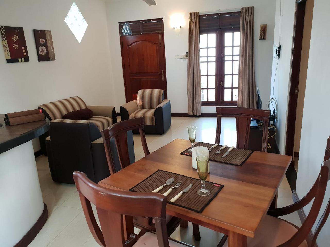 Appartement Ice Berg à Dehiwala-Mont Lavinia Extérieur photo