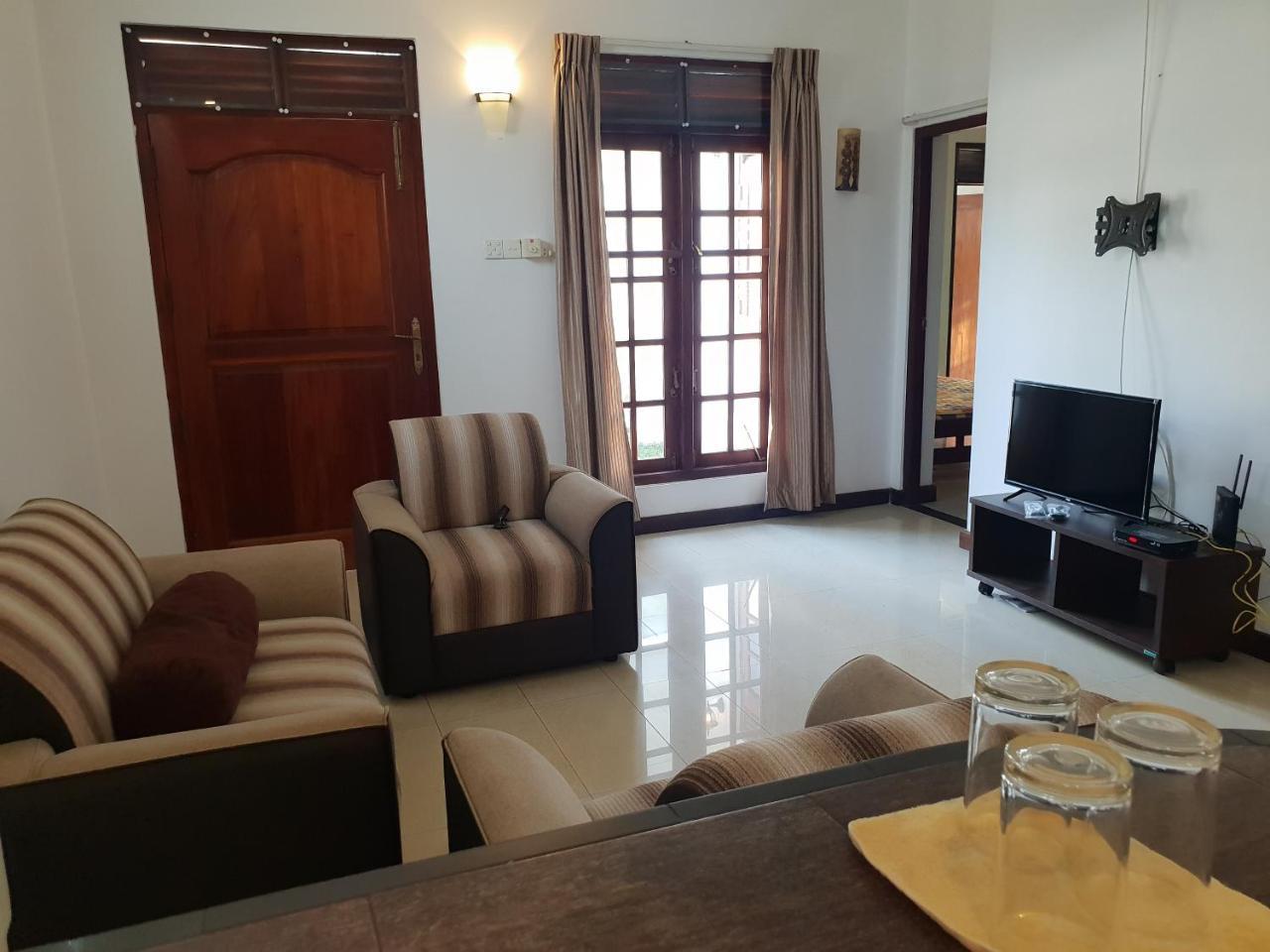 Appartement Ice Berg à Dehiwala-Mont Lavinia Extérieur photo